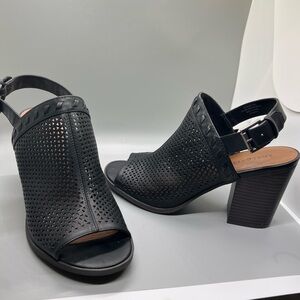 Indigo Rd Black Heel Sandals